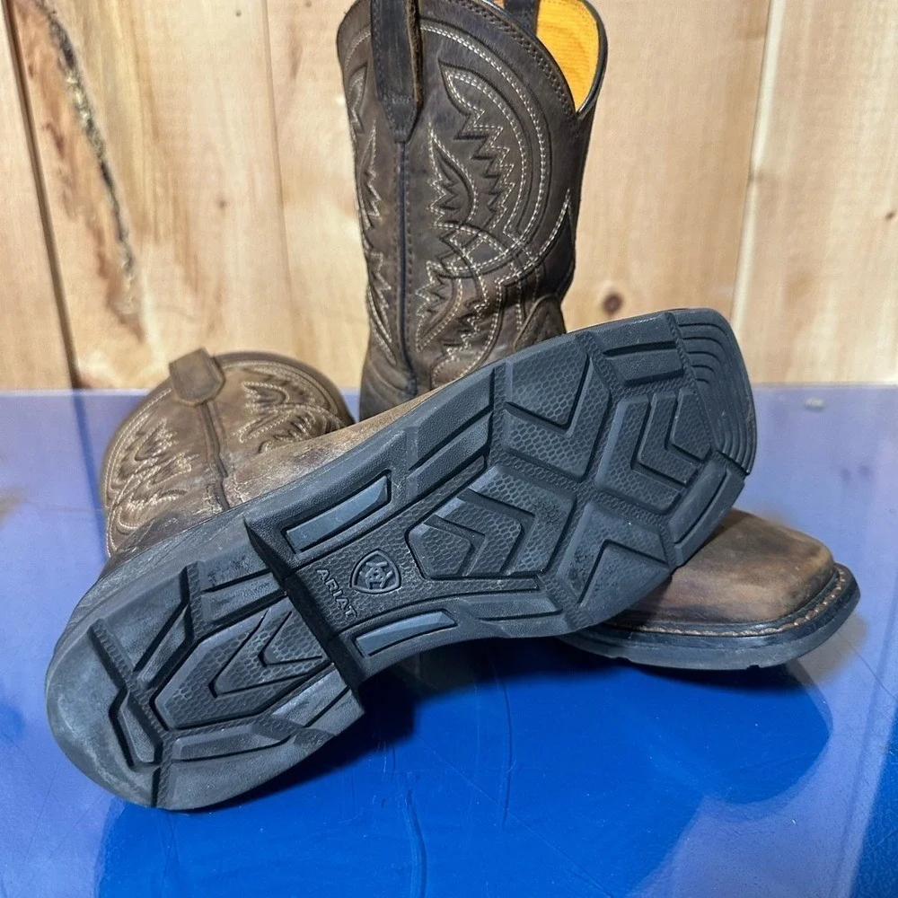 Artiat Workhog XT Youth‎ Cowboy Boots - excellent shape, worn very little